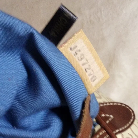 Dooney & Bourke Brown Logo Barrel Bag - Picture 16 of 16